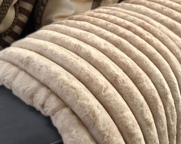 Rib Rabbit Fur plaid Zand 150 x 200 - Afbeelding 2