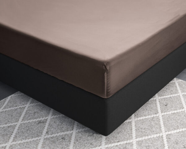 Satijnen Hoeslaken Taupe 180 x 200 - Afbeelding 3