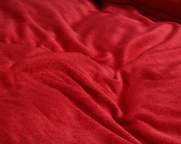 Velvet Uni Dekbedovertrek Rood 140 x 220 - Afbeelding 4
