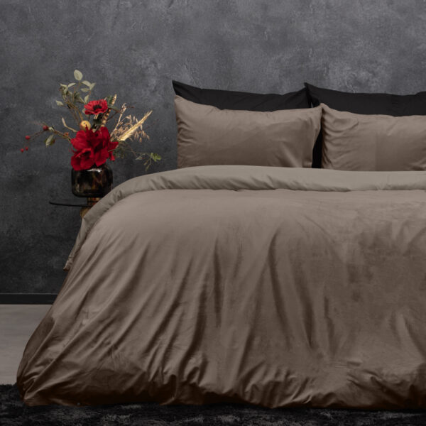 Velvet Uni Dekbedovertrek Taupe 240 x 220 - Afbeelding 2