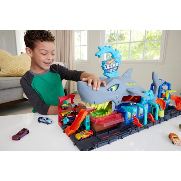 Hot Wheels City Ultra Shark Car Wash Speelset - Afbeelding 3