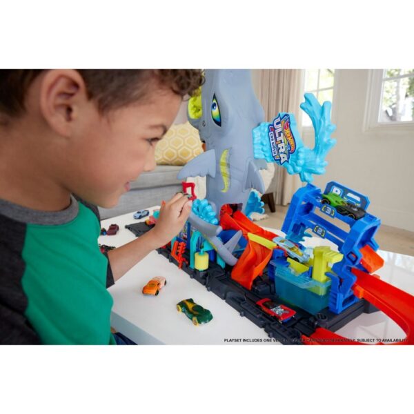 Hot Wheels City Ultra Shark Car Wash Speelset - Afbeelding 4